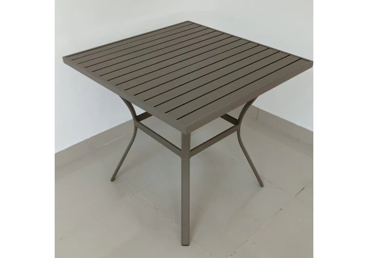 Mesa com Tampo em Alumínio Ripado - Tampo Quadrado - 80cm de diâmetro - Mesa Arpoador