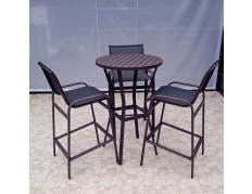Mesa Bistrô com Três Banquetas Maresias - Bistrô Maresias