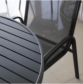 Mesa de 1,0 de diâmetro em Alumínio com Quatro Cadeiras Maresias - Conjunto Maresias 