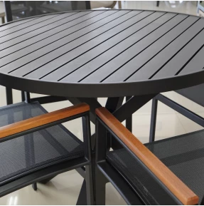 Mesa com 1,0 de diâmetro com Quatro Cadeiras Búzios - Conjunto Búzios