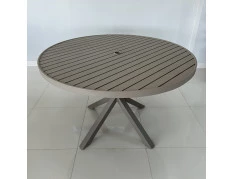 Mesa com Tampo em Alumínio com 1,5 de diâmetro - Pé em X - Mesa Búzios 